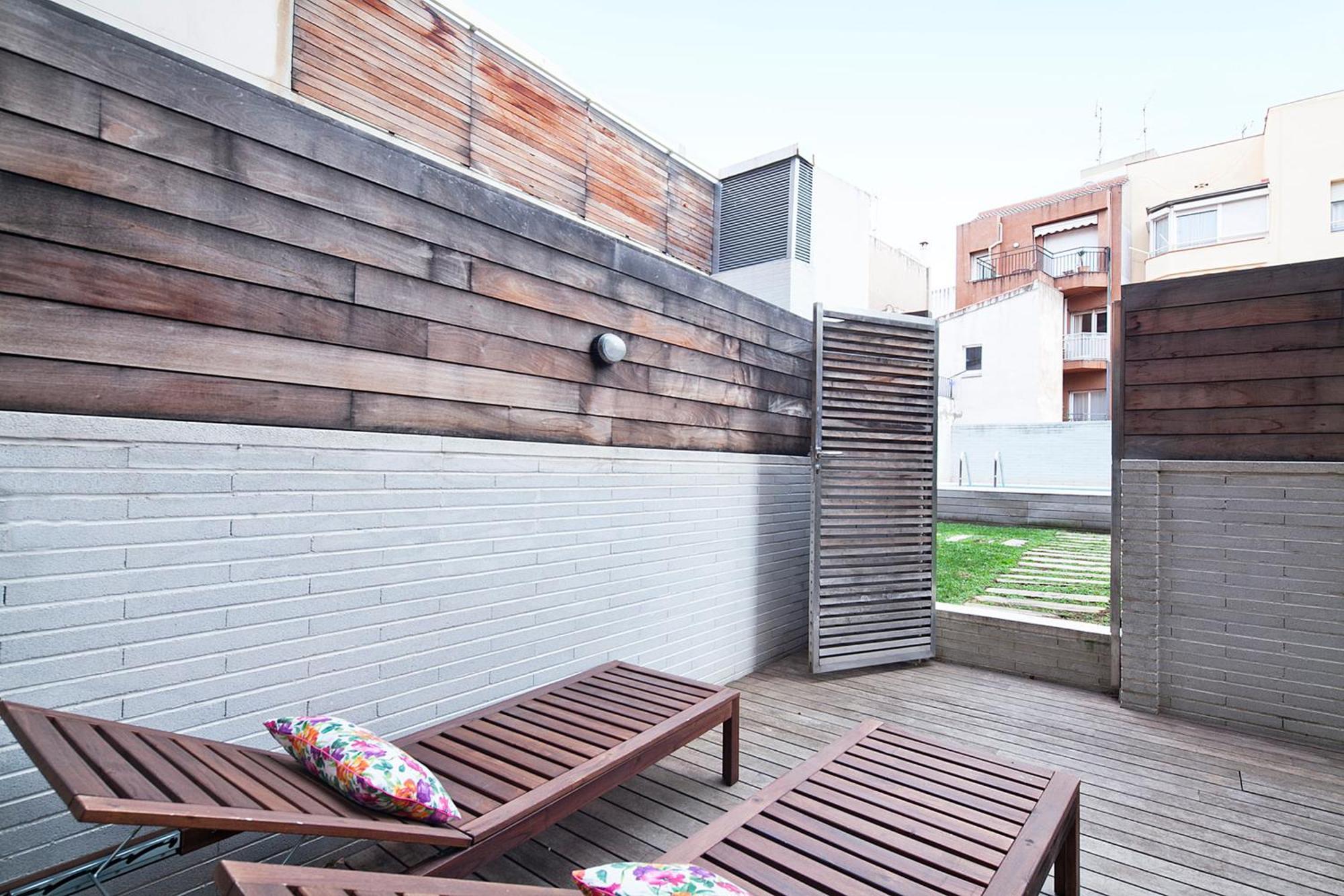 My Space Emirates - Splendid Apartment With Terrace And Pool Near Park Gueell Barcelona Zewnętrze zdjęcie