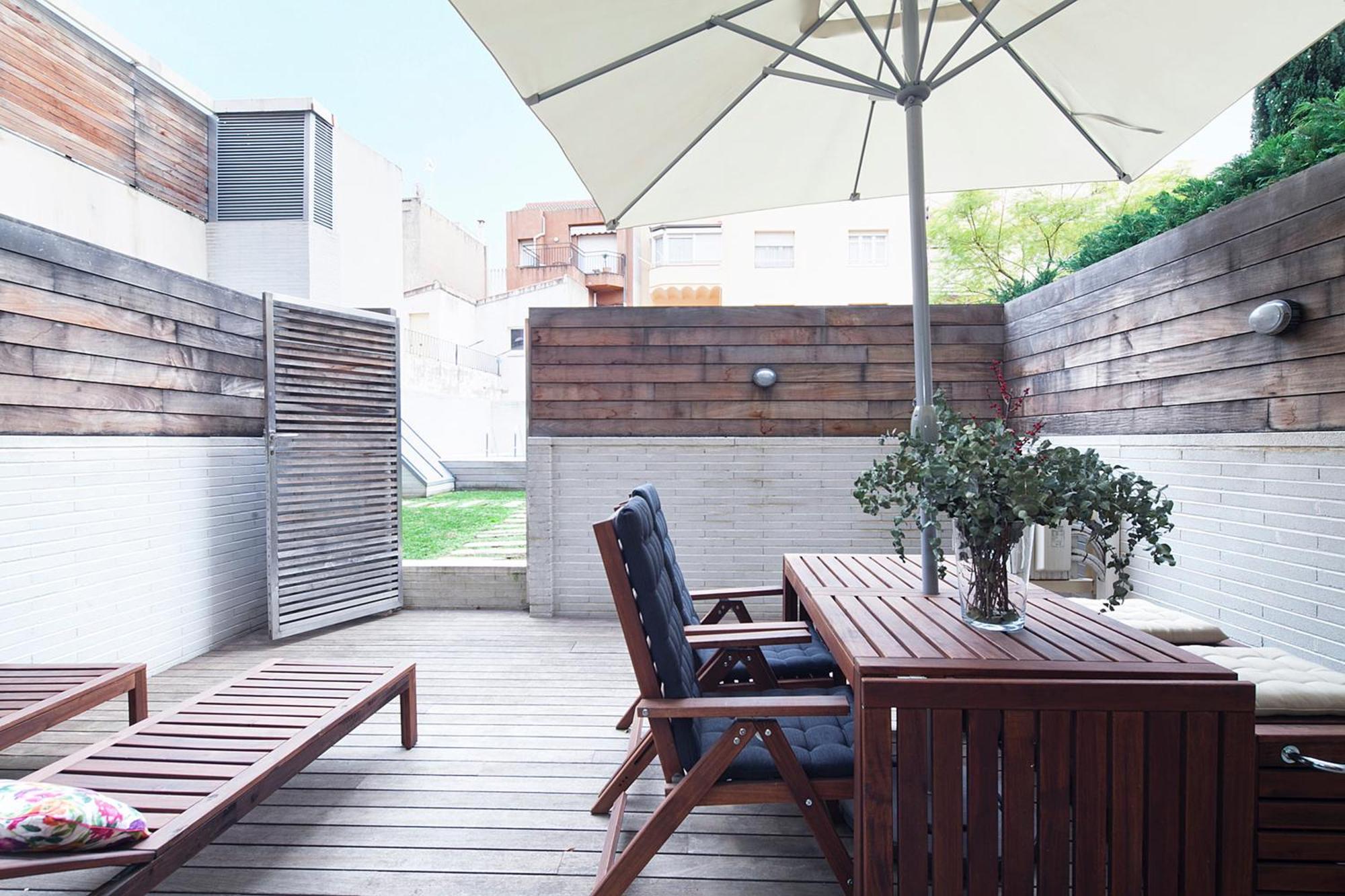 My Space Emirates - Splendid Apartment With Terrace And Pool Near Park Gueell Barcelona Zewnętrze zdjęcie