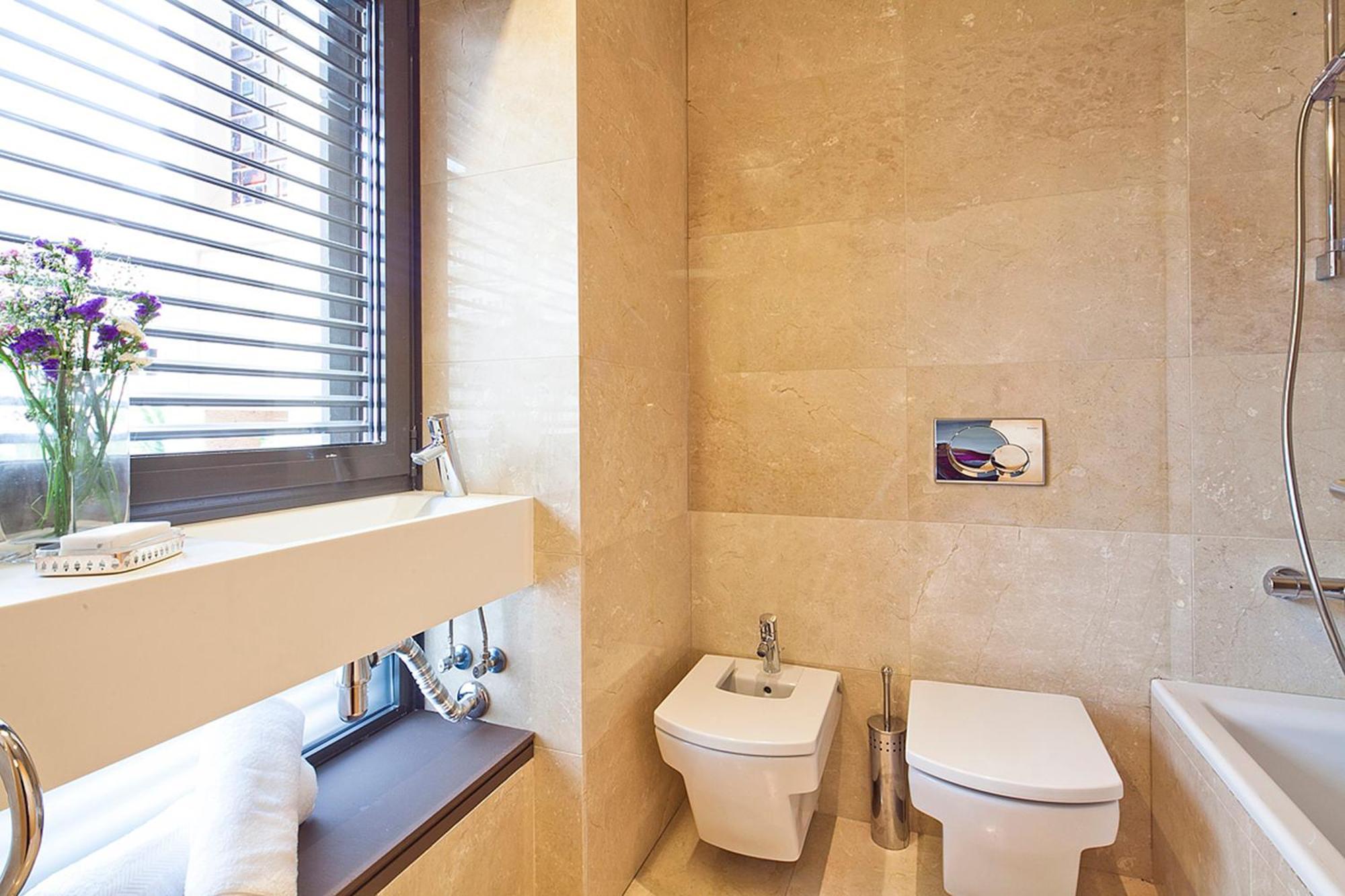 My Space Emirates - Splendid Apartment With Terrace And Pool Near Park Gueell Barcelona Zewnętrze zdjęcie
