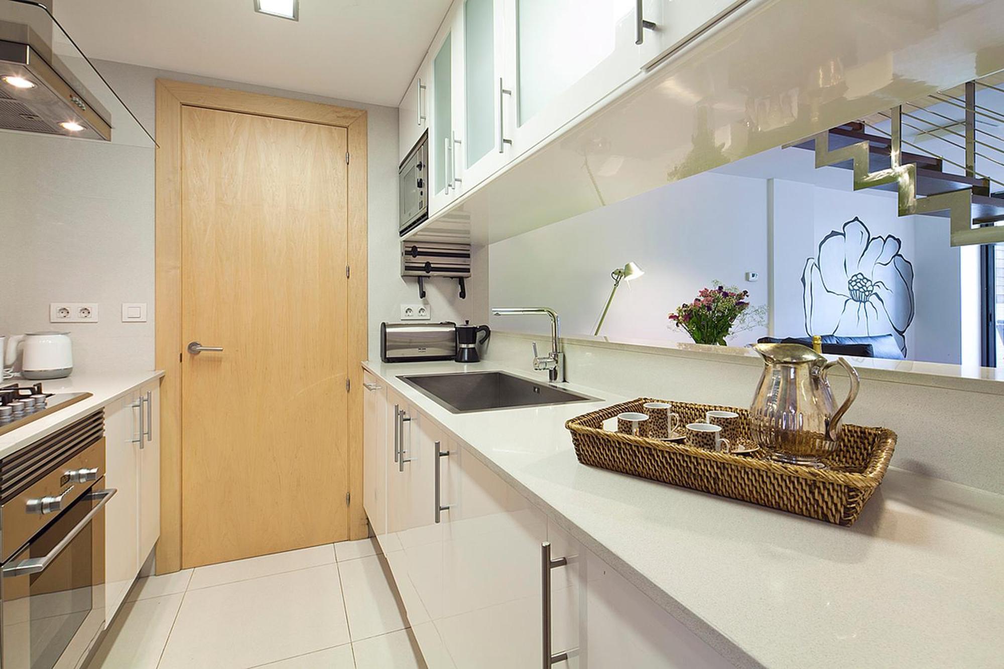 My Space Emirates - Splendid Apartment With Terrace And Pool Near Park Gueell Barcelona Zewnętrze zdjęcie