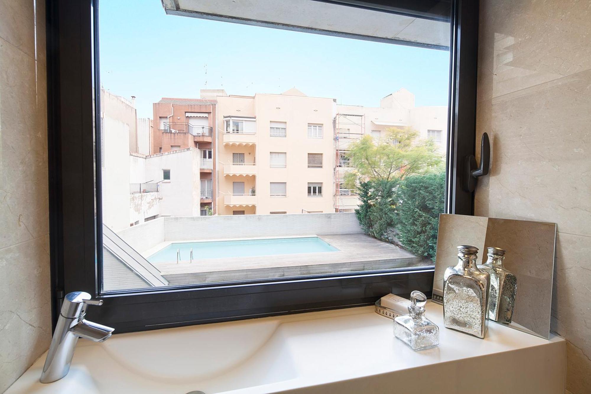 My Space Emirates - Splendid Apartment With Terrace And Pool Near Park Gueell Barcelona Zewnętrze zdjęcie